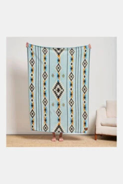 Slowtide Journey Fleece Blanket Deken