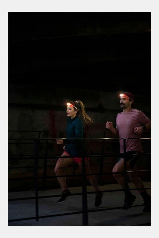 KNOG Quokka Run Hoofdlamp Coral 6 KNOG Quokka Run Hoofdlamp Coral - Afbeelding 4